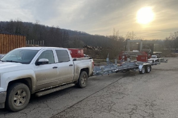 Scierie mobile - chantier de sciage de bois